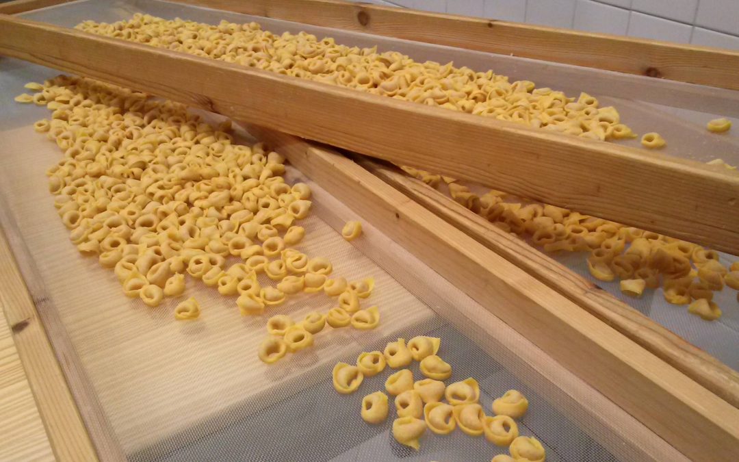 Tortellini in brodo Bologna:come scegliere prodotti di qualità